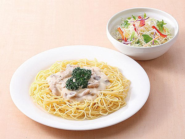 きのこクリームパスタ
