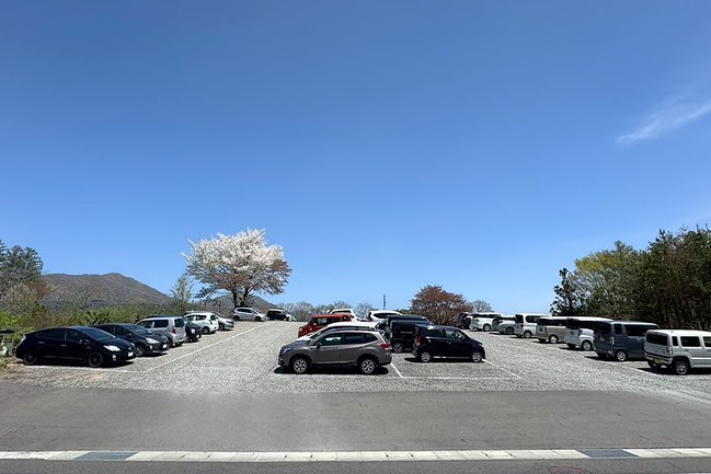 職員用駐車場